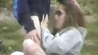 Busty babes skūpstīt seksa iepazīšanās un sūkāt ļoti labi
