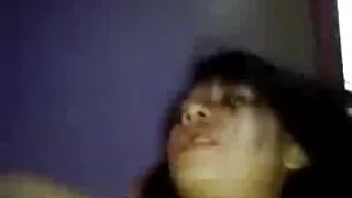 Coed impaled uz dildo sieviete meklē vīrieti seksam ar kabeli uz