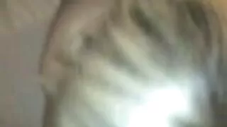 Balts haired saimniece jerks gailis seksa iepazīšanās ar kājām