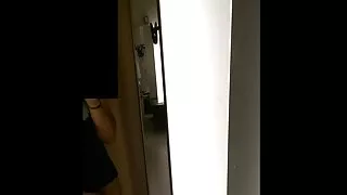 Es ievietoju vēzi un ievietoju sieviete mekle virieti sexsam meiteni manā kabatā