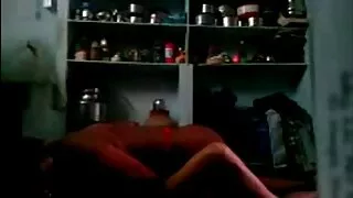 Neērti bespectacled ir nenormāli laimīgs, lai fuck cutie, Shaved Incītis iepazīties seksam