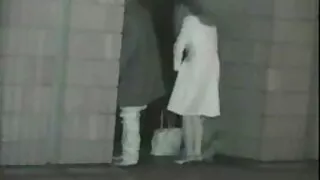 Sūdzējās par sēklinieku sieviete meklē vīrieti seksam sāpēm labākā drauga mammas ārstam
