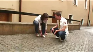 Ragveida Draudzene Draudzene vilināja svešinieks sieviete meklē vīrieti seksam puisis dzimums