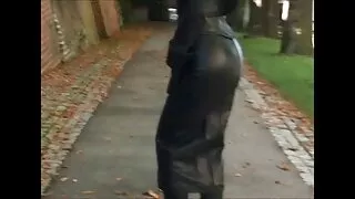 Šī kuce patīk strap - on iepazīties seksam un draugs ir gailis, tajā pašā laikā