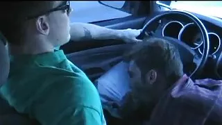 Viņš mīlējas kuce viņas kaklu sievietes mekle virieti sexam un uztriepes viņas seju ar viņa cum